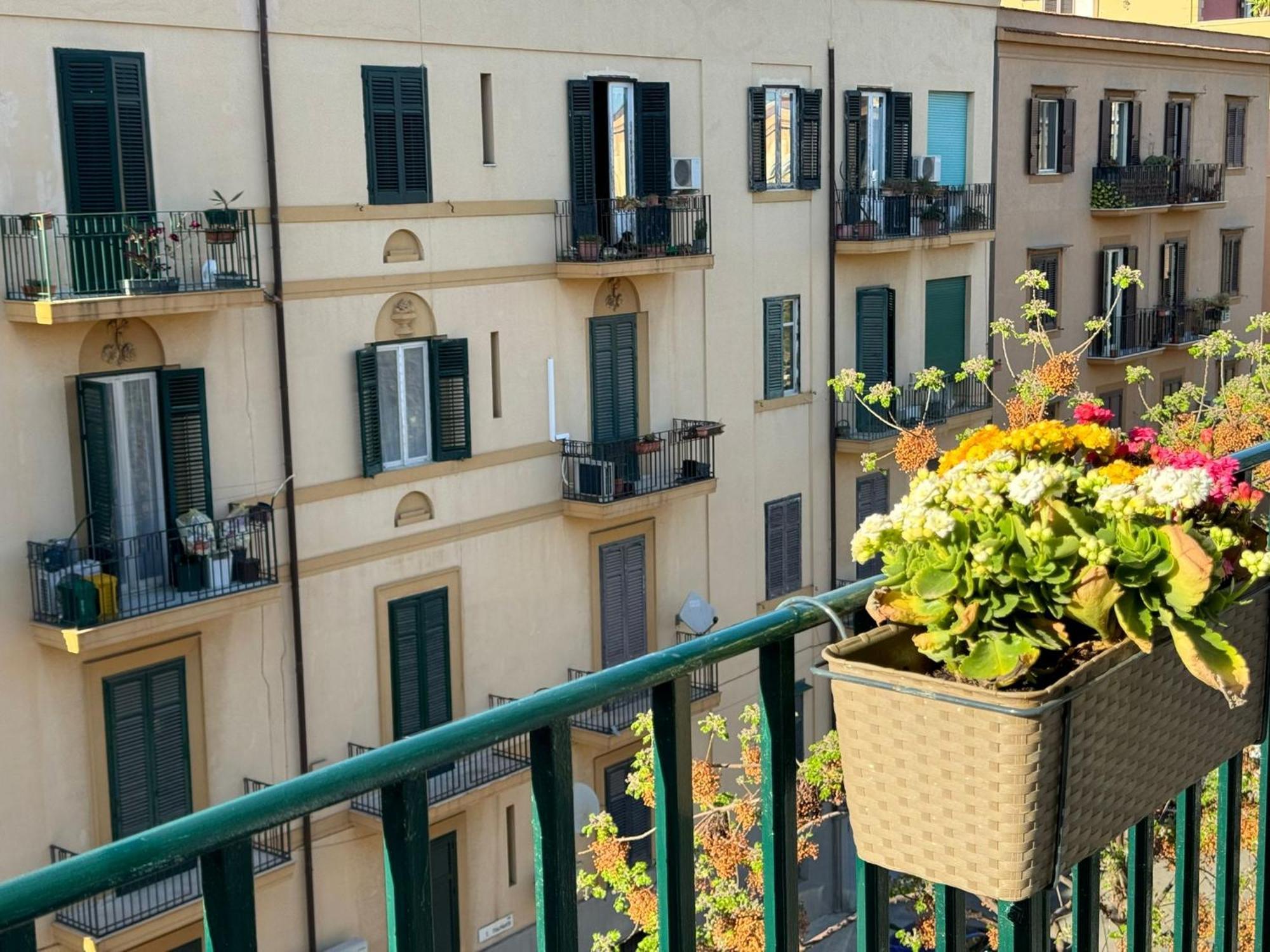 Di Fresco Apartments - Holiday House باليرمو المظهر الخارجي الصورة